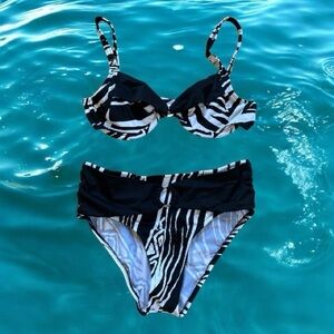VENUS Black and White Zebra Bikini